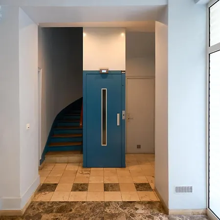 Champs-Elysees Executive Apartment * Paris