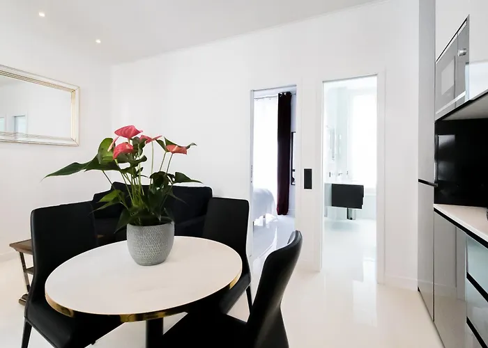 Champs-elysees Executive *